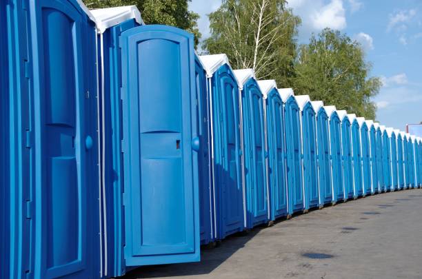 Best Portable restroom trailer rental  in Linganore, MD